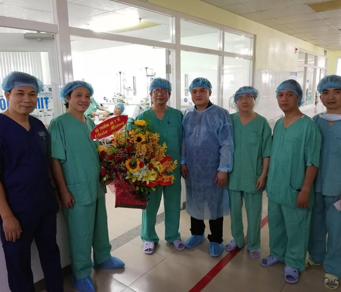 Thực hiện thành công ca ghép tim xuyên Việt tại Huế - Anh 3