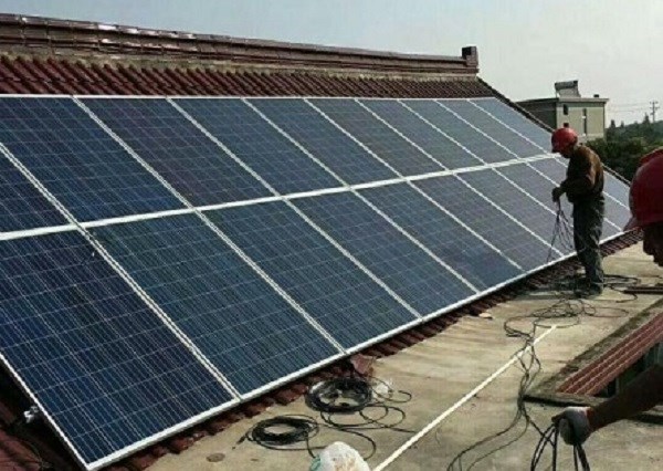 PC Khánh Hòa: Hiệu quả từ chương trình sử dụng điện mặt trời - Anh 1