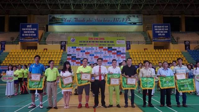 Gần 400 vận động viên dự giải Cầu lông các câu lạc bộ Thừa Thiên Huế mở rộng - Anh 1