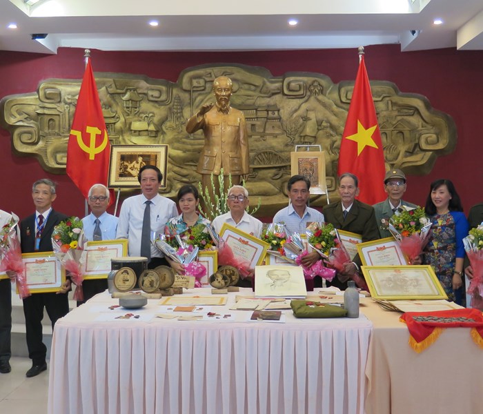 Bảo tàng Hồ Chí Minh tại Huế: Tiếp nhận 189 hiện vật, tư liệu quý - Anh 3
