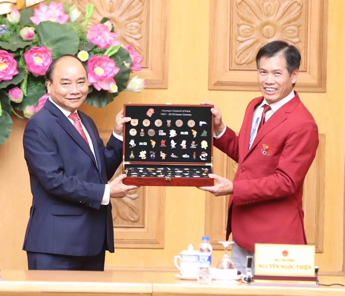 Thủ tướng Chính phủ Nguyễn Xuân Phúc biểu dương thành tích của đoàn TTVN - Anh 4