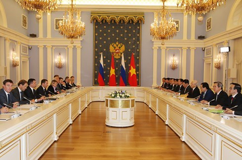 Tổng Bí thư Nguyễn Phú Trọng hội kiến với Thủ tướng LB Nga Dmitry Medvedev - Anh 2