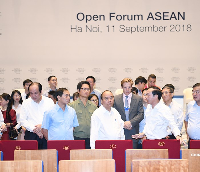 Thủ tướng Nguyễn Xuân Phúc: Tổ chức WEF ASEAN 2018 phải thể hiện cho được văn hóa Việt Nam - Anh 1