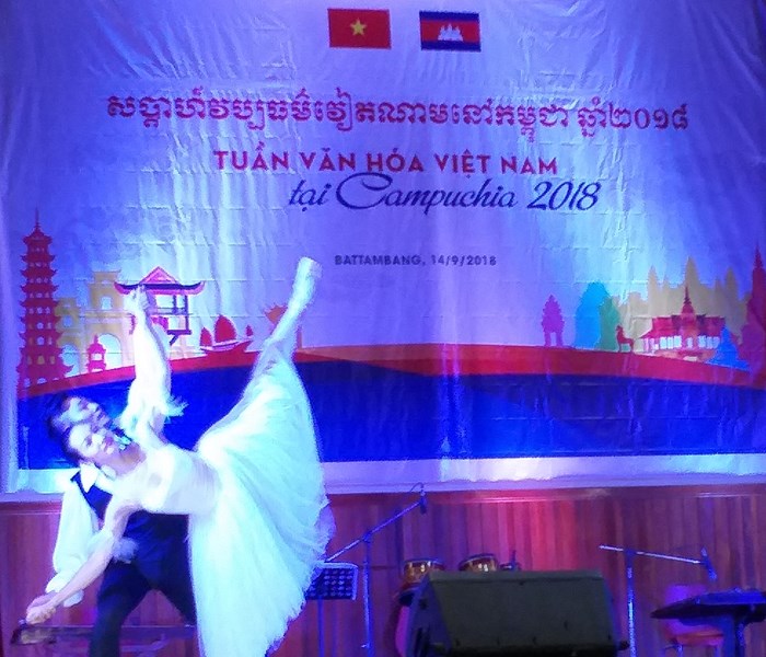Tuần Văn hóa Việt Nam tại Campuchia 2018: Ấn tượng Việt Nam ở tỉnh biên giới Battambang - Anh 3