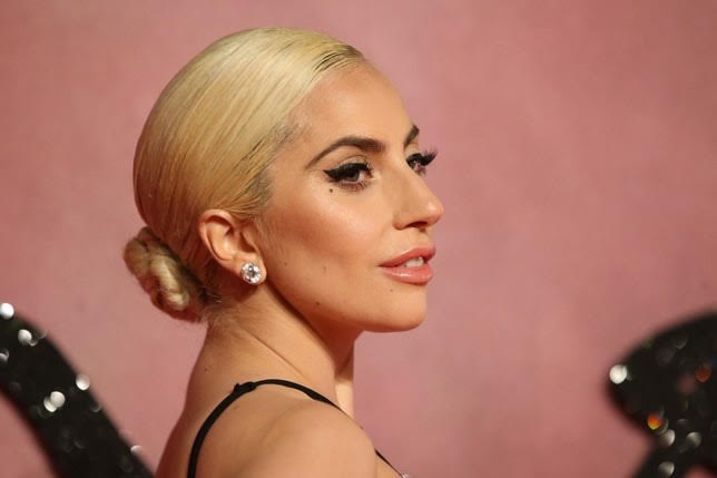 Vì sao Lady Gaga  khiến  làng âm nhạc 