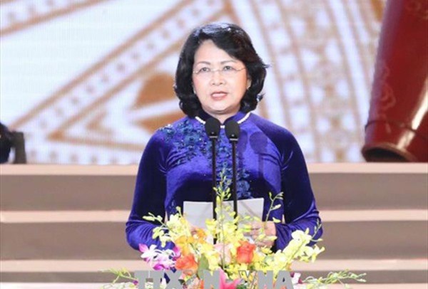 Bà Đặng Thị Ngọc Thịnh giữ quyền Chủ tịch nước - Anh 1