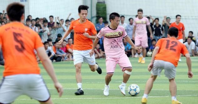 Thành Lương, Văn Quyết tham gia Giải bóng đá phong trào lớn nhất Việt Nam - Anh 2