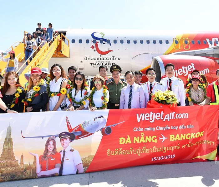 Vietjet rộn ràng đón chuyến bay khai trương Đà Nẵng - Bangkok - Anh 5