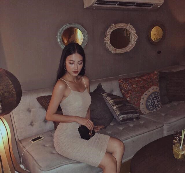 Nhan sắc đời thường hết sức nóng bỏng của Hoa hậu Phương Khánh - Anh 8