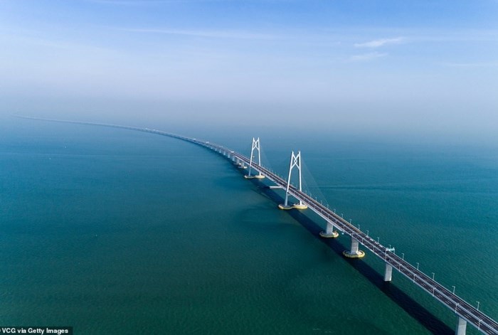 Toàn cảnh cây cầu vượt biển dài nhất thế giới của Trung Quốc - Anh 11