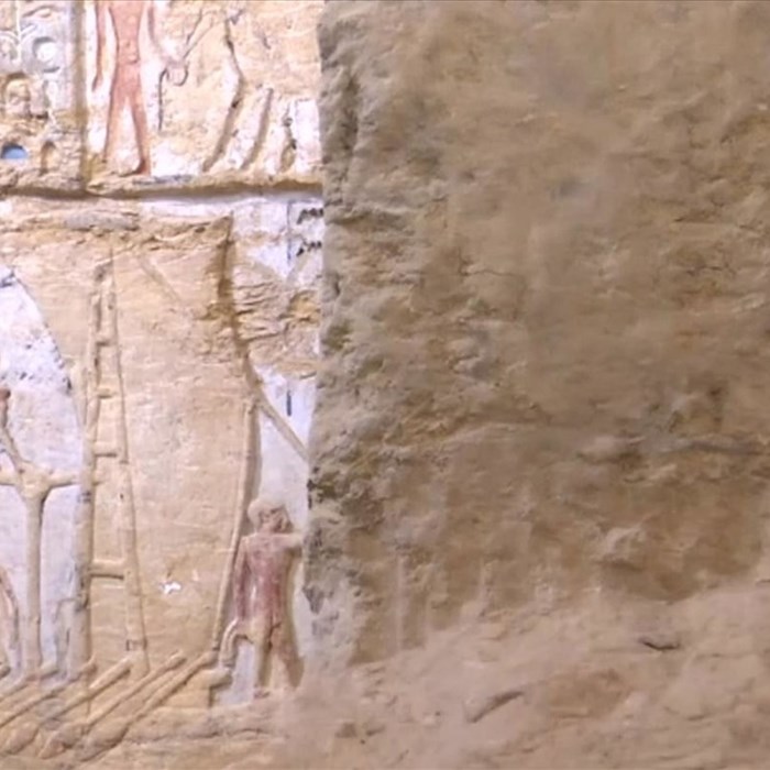 Ai Cập phát hiện ngôi mộ cổ 4.400 tuổi nghi chứa đầy kho báu - Anh 2