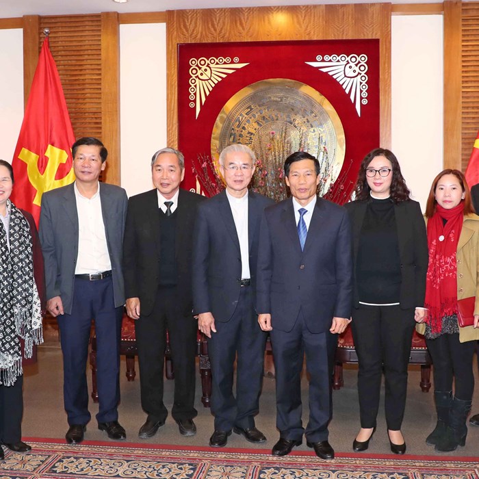 Bộ trưởng Nguyễn Ngọc Thiện tiếp Chủ tịch Ủy ban Đoàn kết Công giáo Việt Nam - Anh 4