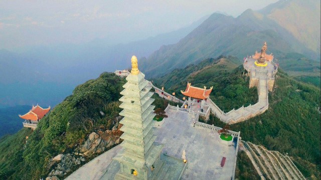 Tết Kỷ Hợi, Phật tử hẹn nhau nơi đỉnh thiêng Fansipan, chiêm bái xá lợi Phật trong lòng Đại tượng Phật cao nhất Việt Nam - Anh 10