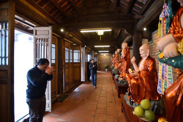 Tết Kỷ Hợi, Phật tử hẹn nhau nơi đỉnh thiêng Fansipan, chiêm bái xá lợi Phật trong lòng Đại tượng Phật cao nhất Việt Nam - Anh 7