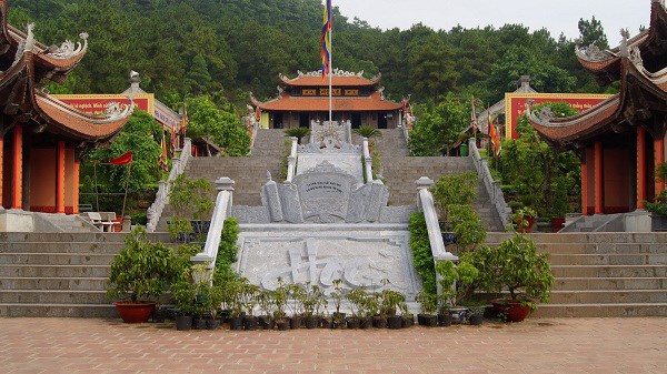 Hải Dương: Lễ Khai bút tại đền thờ thầy giáo Chu Văn An - Anh 2