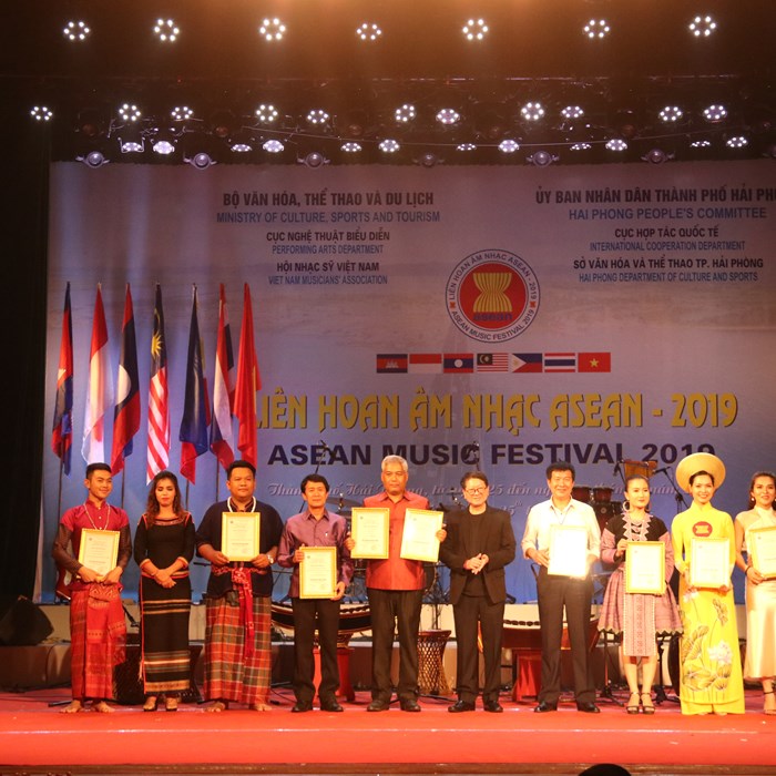 Bế mạc và trao giải Liên hoan Âm nhạc ASEAN - 2019 - Anh 4
