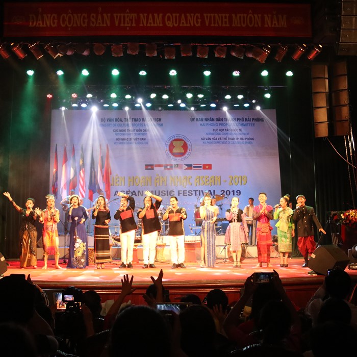 Bế mạc và trao giải Liên hoan Âm nhạc ASEAN - 2019 - Anh 7