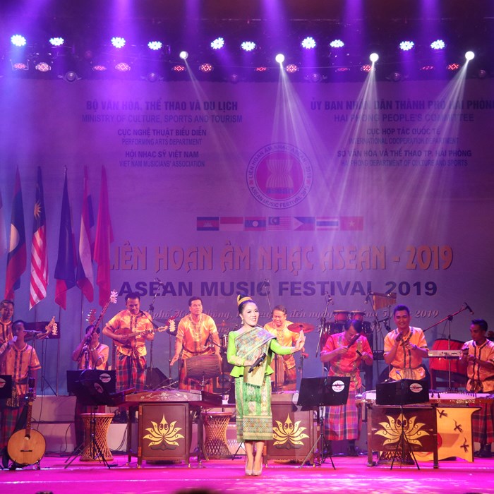 Liên hoan Âm nhạc ASEAN thắm tình hữu nghị và đoàn kết - Anh 3