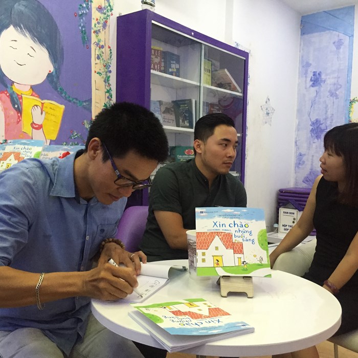 Nguyễn Phong Việt làm thơ cho trẻ con - Anh 1