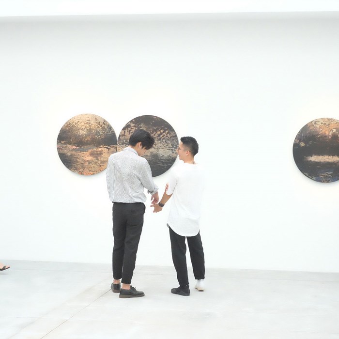 “Tỏa 2” – Lát cắt trẻ trung của nghệ thuật đương đại Việt Nam - Anh 10