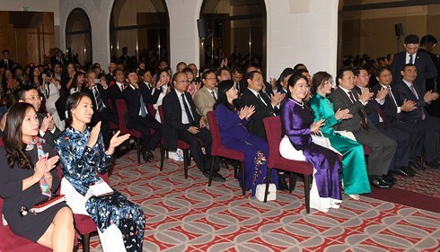 Thủ tướng gặp gỡ cộng đồng người Việt Nam ở Áo và một số nước châu Âu - Anh 3