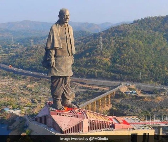 Ấn Độ khánh thành bức tượng cao nhất thế giới - Anh 1