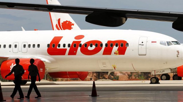 Indonesia: Cuộc gọi khẩn cấp của phi công máy bay Lion Air vài giờ trước khi gặp nạn - Anh 1