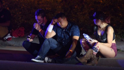 12 người thiệt mạng trong vụ xả súng ở California, Mỹ - Anh 1