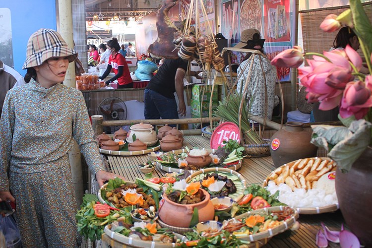 Khai mạc lễ hội Văn hóa - Ẩm thực Việt Nam 2023 tại Quảng Trị - Anh 5