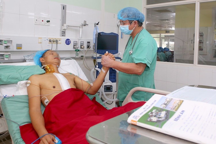 “Trái tim Hà Nội” cứu sống bệnh nhân 31 tuổi ở Huế - Anh 2