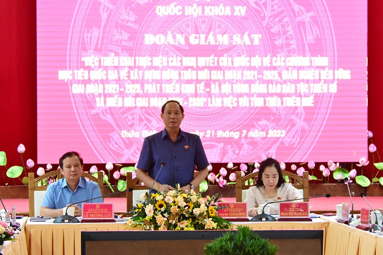 Phó Chủ tịch Quốc hội Trần Quang Phương làm việc với tỉnh Thừa Thiên Huế - Anh 1
