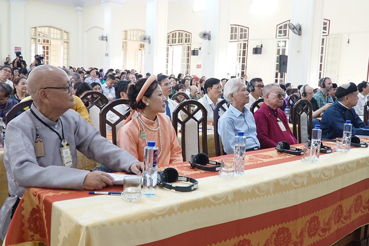 Sống cùng di sản, tái tạo di sản: Việt Nam và thế giới - Anh 2