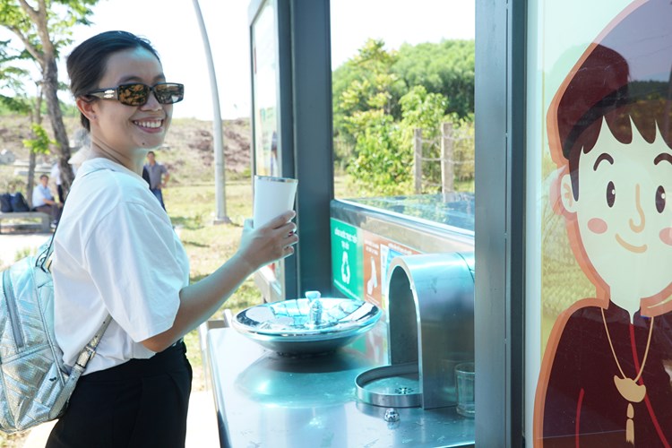 Thừa Thiên Huế: Ngành Du lịch nói không với sản phẩm nhựa dùng một lần - Anh 2
