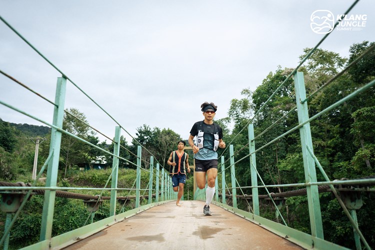 Giải chạy marathon xuyên rừng nguyên sinh Tây Giang sẽ diễn ra vào ngày 24.12 - Anh 1