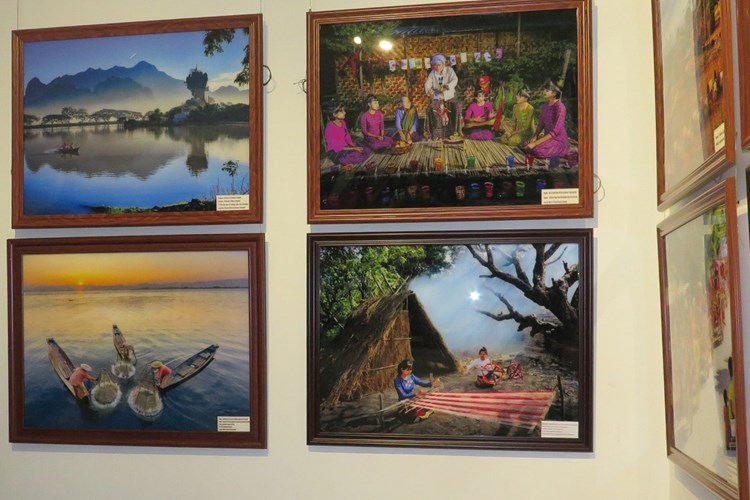 Khai mạc Triển lãm ảnh “Văn hóa nghệ thuật các nước ASEAN” - Anh 2