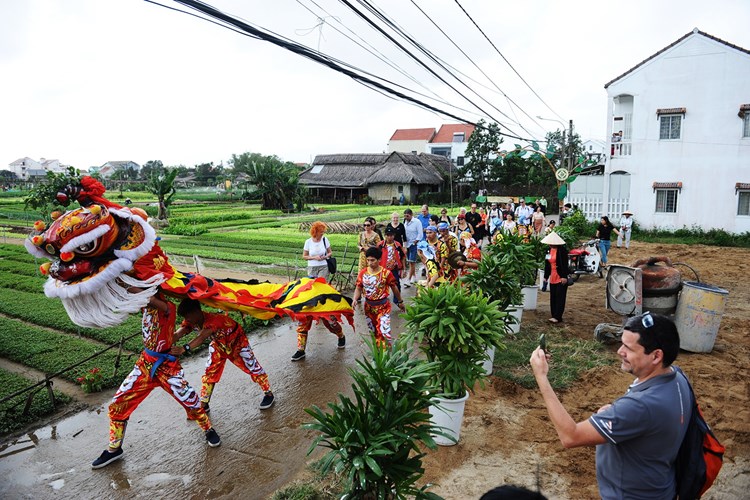 Quảng Nam: Khai thác du lịch xanh gắn với bảo vệ môi trường - Anh 1