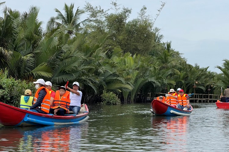 Du Xuân khám phá rừng dừa nước Tịnh Khê - Anh 6
