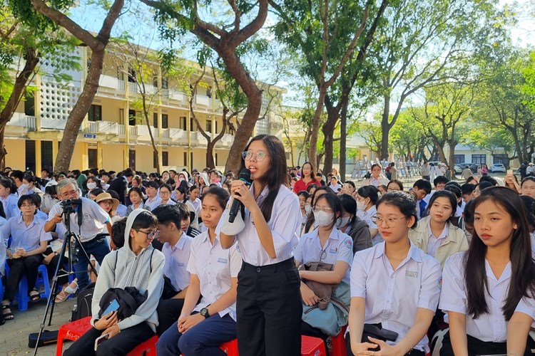 Đặc sắc Ngày thơ Việt Nam tại Quảng Ngãi - Anh 4