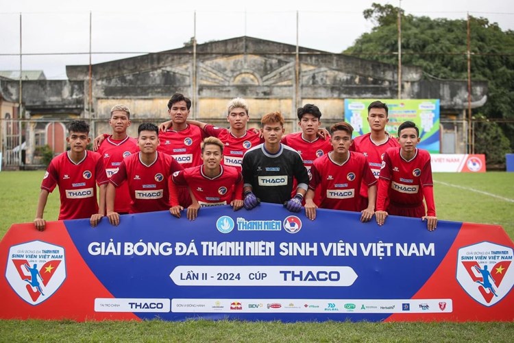 Trường ĐH TDTT Đà Nẵng có chiến thắng ấn tượng tại Giải Bóng đá Thanh Niên sinh viên VN - Anh 2