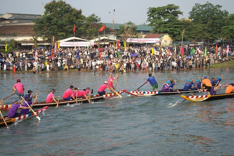 Sôi động giải đua ghe truyền thống trên sông Hương - Anh 5