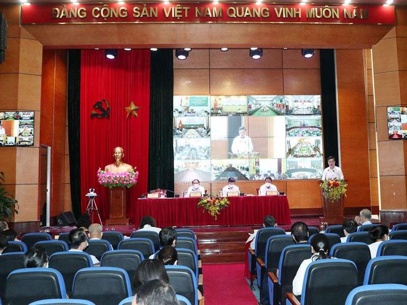 Góp ý dự thảo Chiến lược phát triển văn hóa Việt Nam đến năm 2030 và Chương trình hành động phát triển du lịch: Tạo đòn bẩy cho sự phát triển - Anh 6