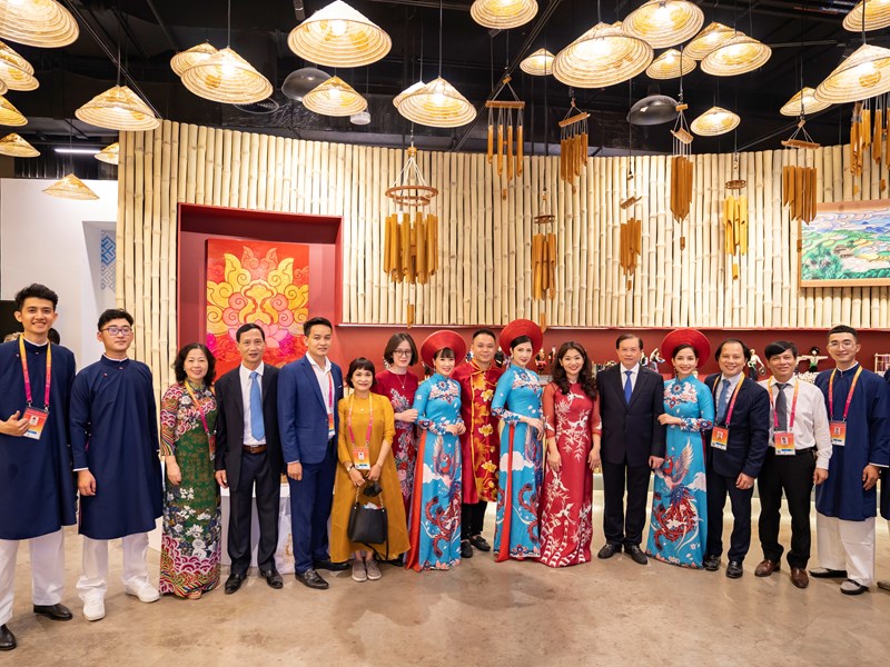 Khai trương Nhà triển lãm Việt Nam tại EXPO 2020 Dubai: Đưa màu sắc Việt Nam hòa cùng gam màu rực rỡ của thế giới - Anh 1