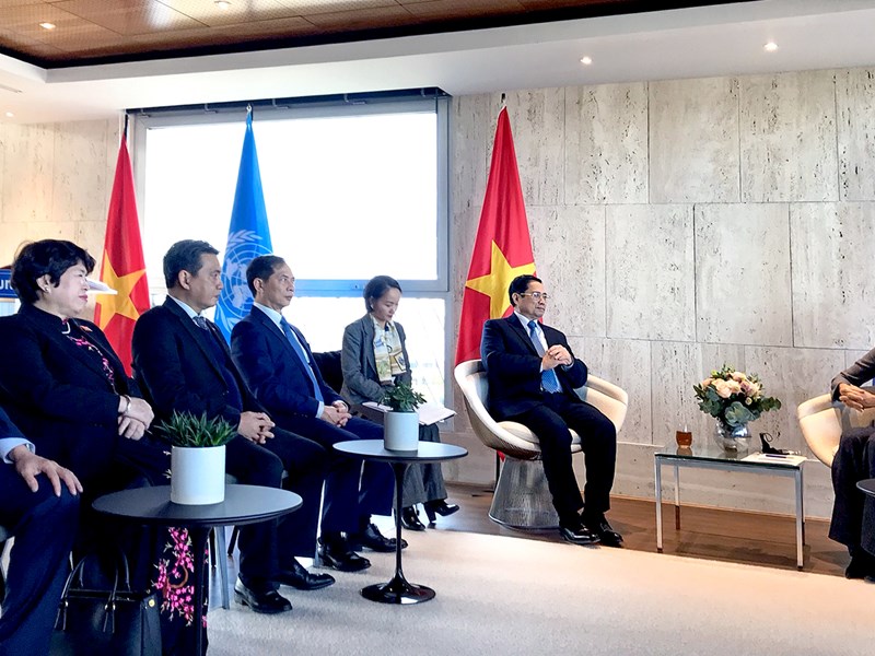 Thủ tướng làm việc với Tổng Giám đốc UNESCO, tham quan Triển lãm quan hệ đối tác Việt Nam-UNESCO - Anh 4