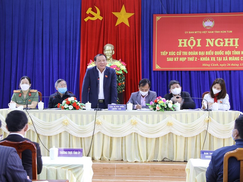 Bộ trưởng Nguyễn Văn Hùng tiếp xúc cử tri huyện Kon Plông, tỉnh Kon Tum - Anh 2