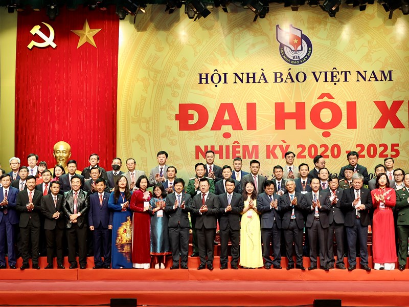 Ông Lê Quốc Minh tái đắc cử Chủ tịch Hội Nhà báo Việt Nam - Anh 4