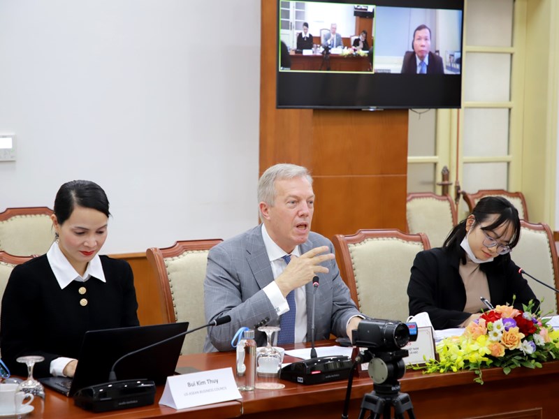 Doanh nghiệp Hoa Kỳ quan tâm việc mở cửa du lịch của Việt Nam - Anh 2