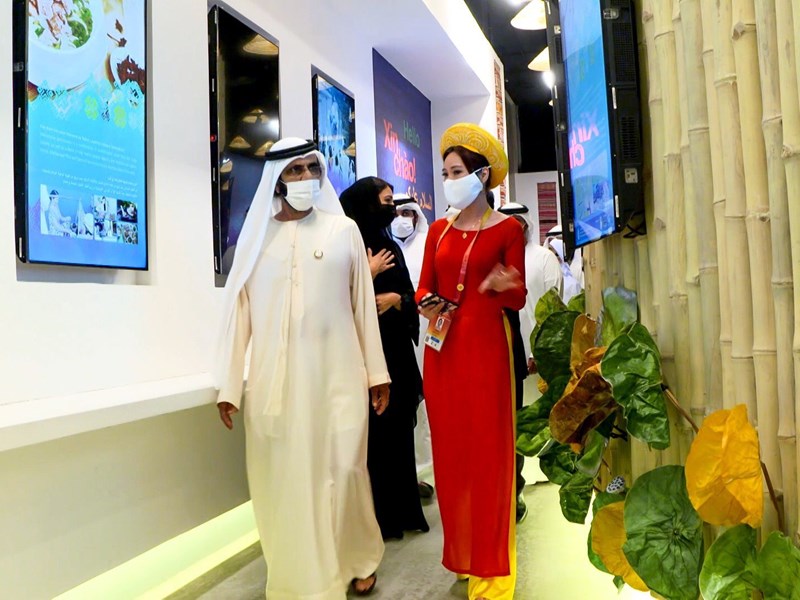 Quốc vương Dubai, Thủ tướng UAE ấn tượng khi thăm Nhà Triển lãm Việt Nam - Anh 2