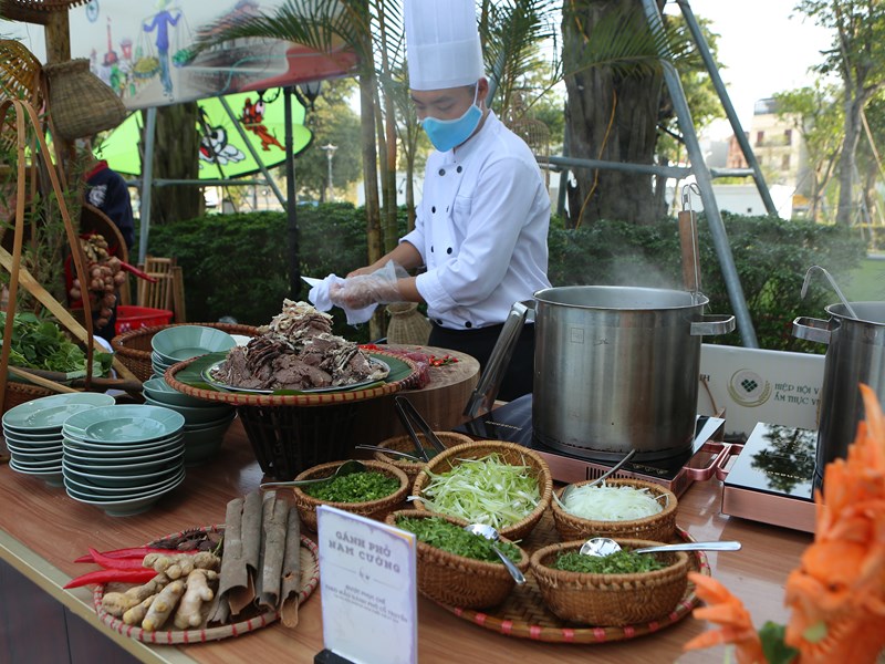 Tinh hoa ẩm thực dân tộc qua bàn tay các nghệ nhân Việt - Anh 1