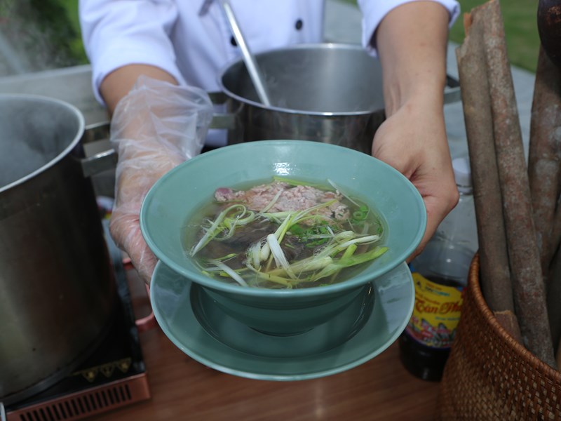 Tinh hoa ẩm thực dân tộc qua bàn tay các nghệ nhân Việt - Anh 4