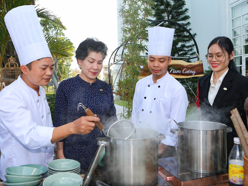 Hiện thực hóa dự án 100 món ẩm thực tiêu biểu Việt Nam - Anh 6